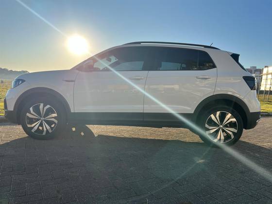 VOLKSWAGEN T-CROSS 1.0 200 TSI TOTAL FLEX AUTOMÁTICO